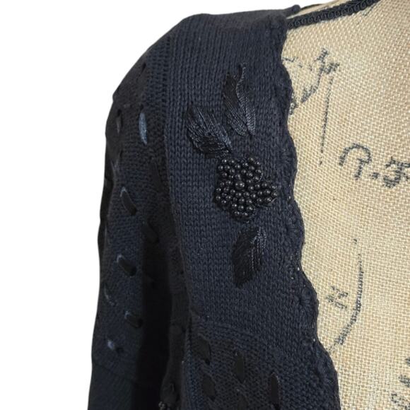 VINTAGE KATHIE LEE Black 3-D Beaded Embroidered Heavyweight Cardigan Sweater 22 - Picture 5 of 7